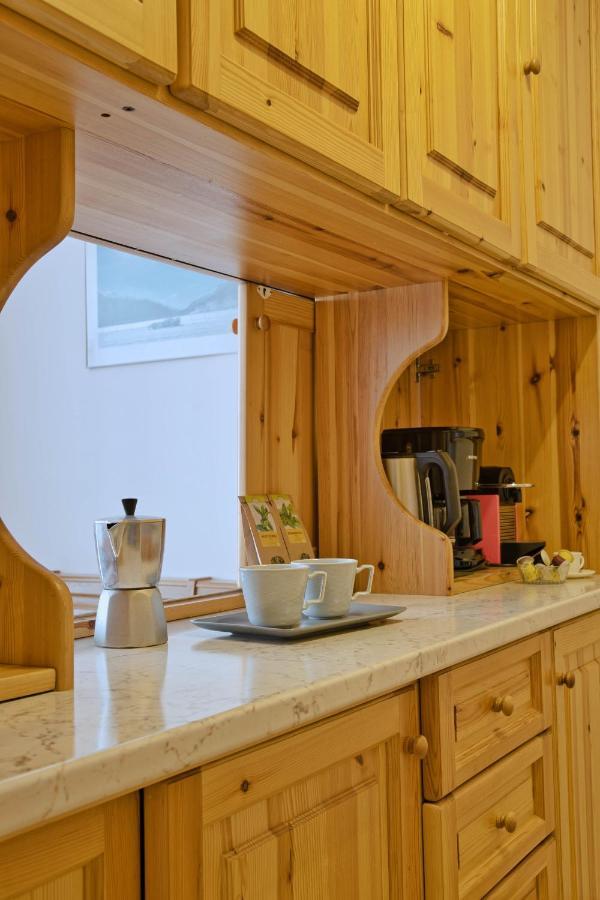Zentrale Wohnung In St. Moritz Mit Grossem Balkon מראה חיצוני תמונה